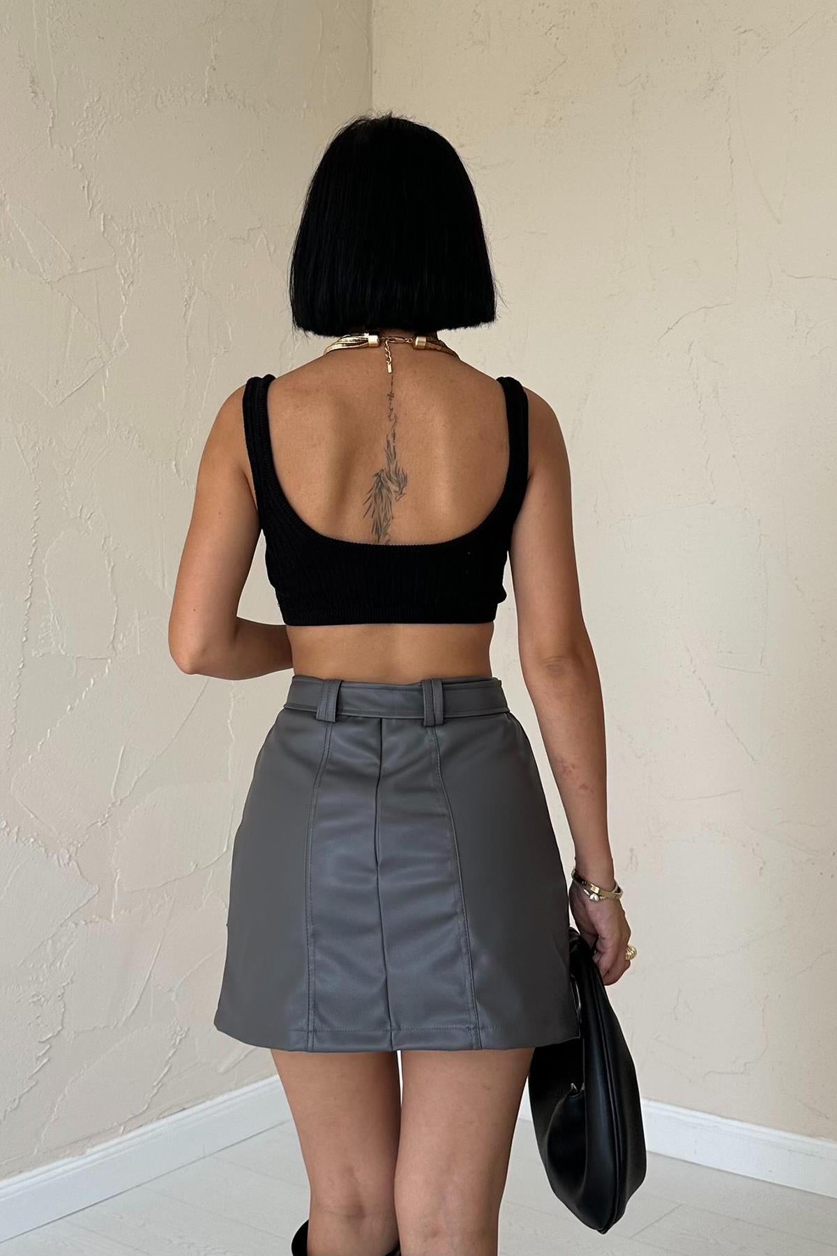 Fusta din piele ecologica gri