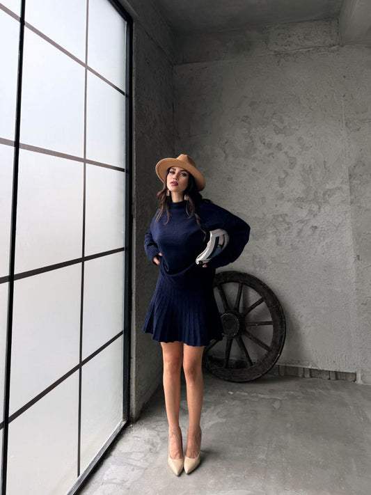 Compleu tricotat bluza si fusta albastru