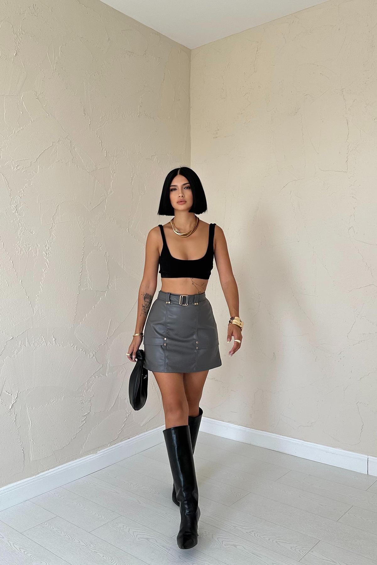 Fusta din piele ecologica gri